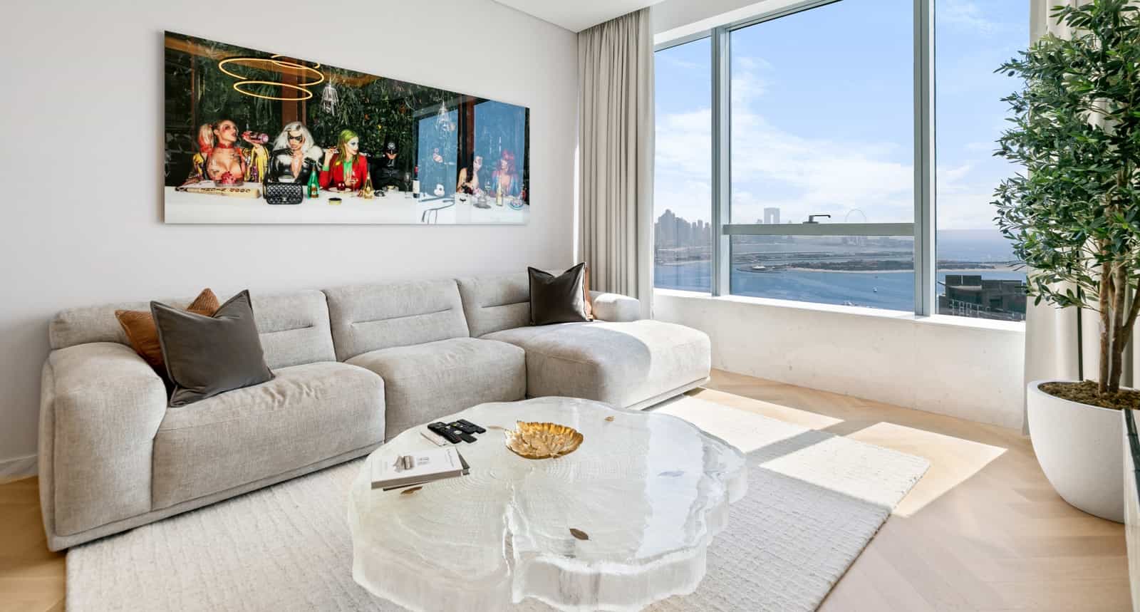 Luxury Holiday Home Palm Jumeirah St Regis Residences