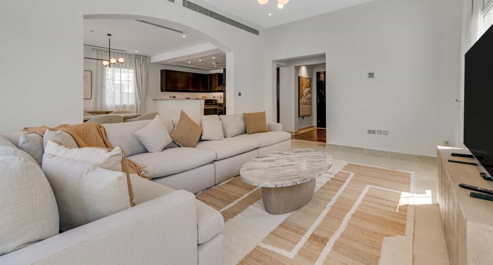 JVT Holiday Villas Dubai Private Garden, photo 6