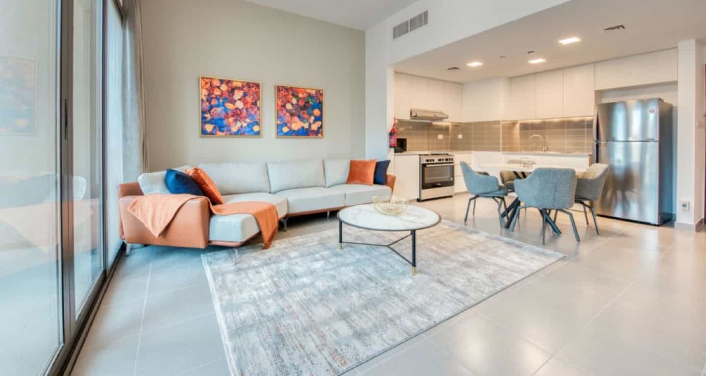 2-Bedroom Apartment Town Square Dubai Short Stay