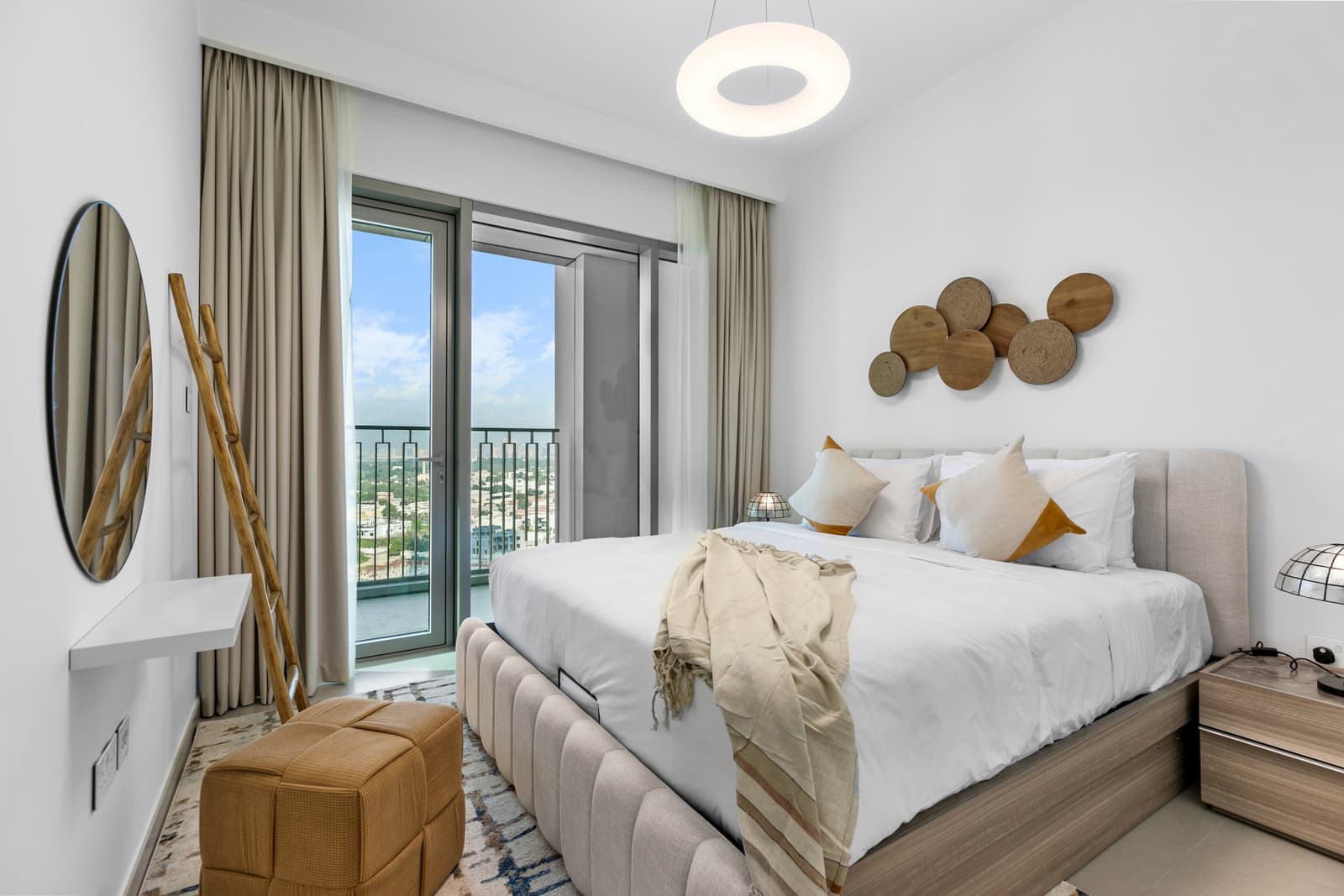 Downtown Views Modern Two bed — photo 3
