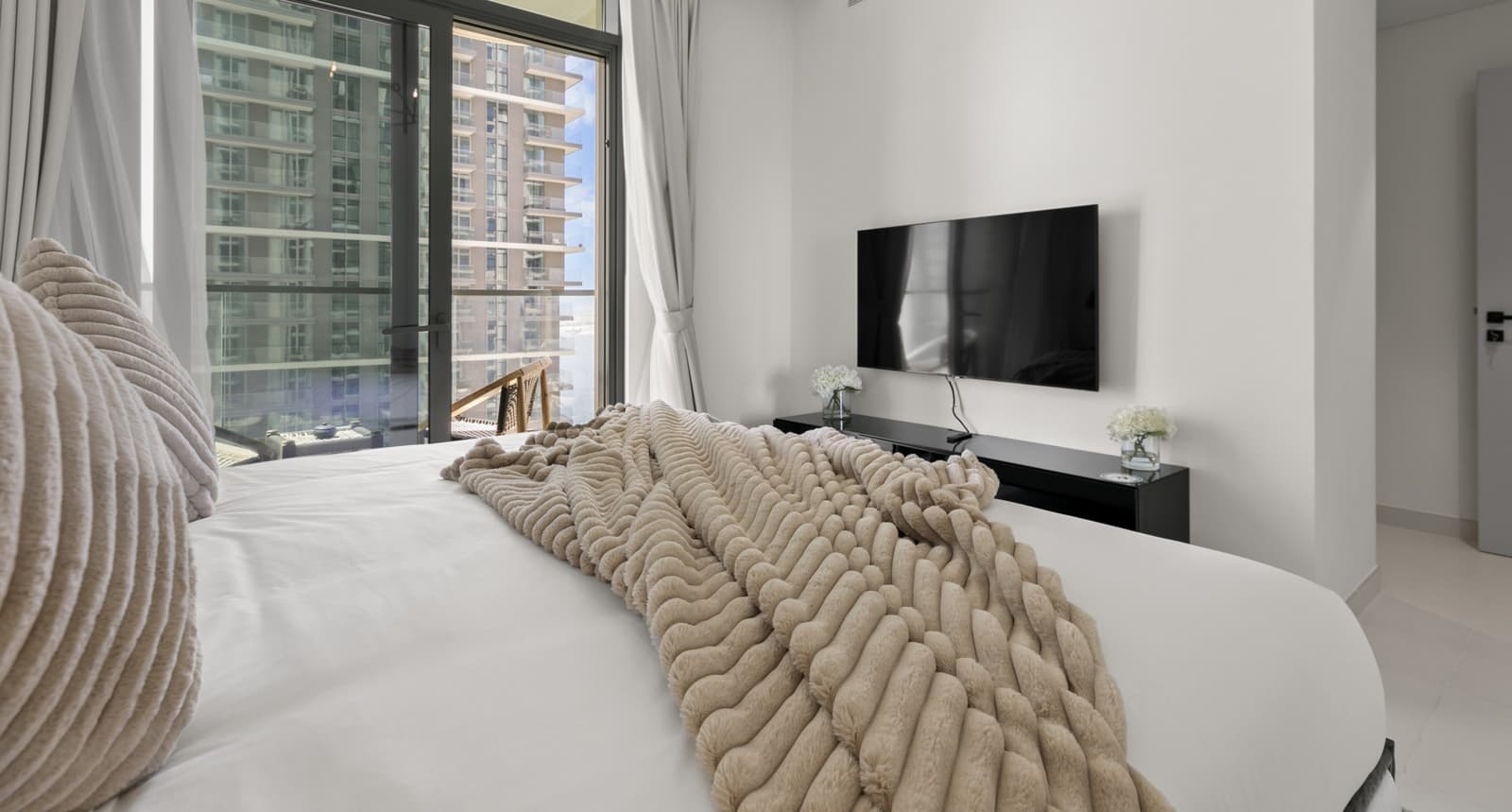 Marina Vista Two Bed Emaar Beach — photo 16