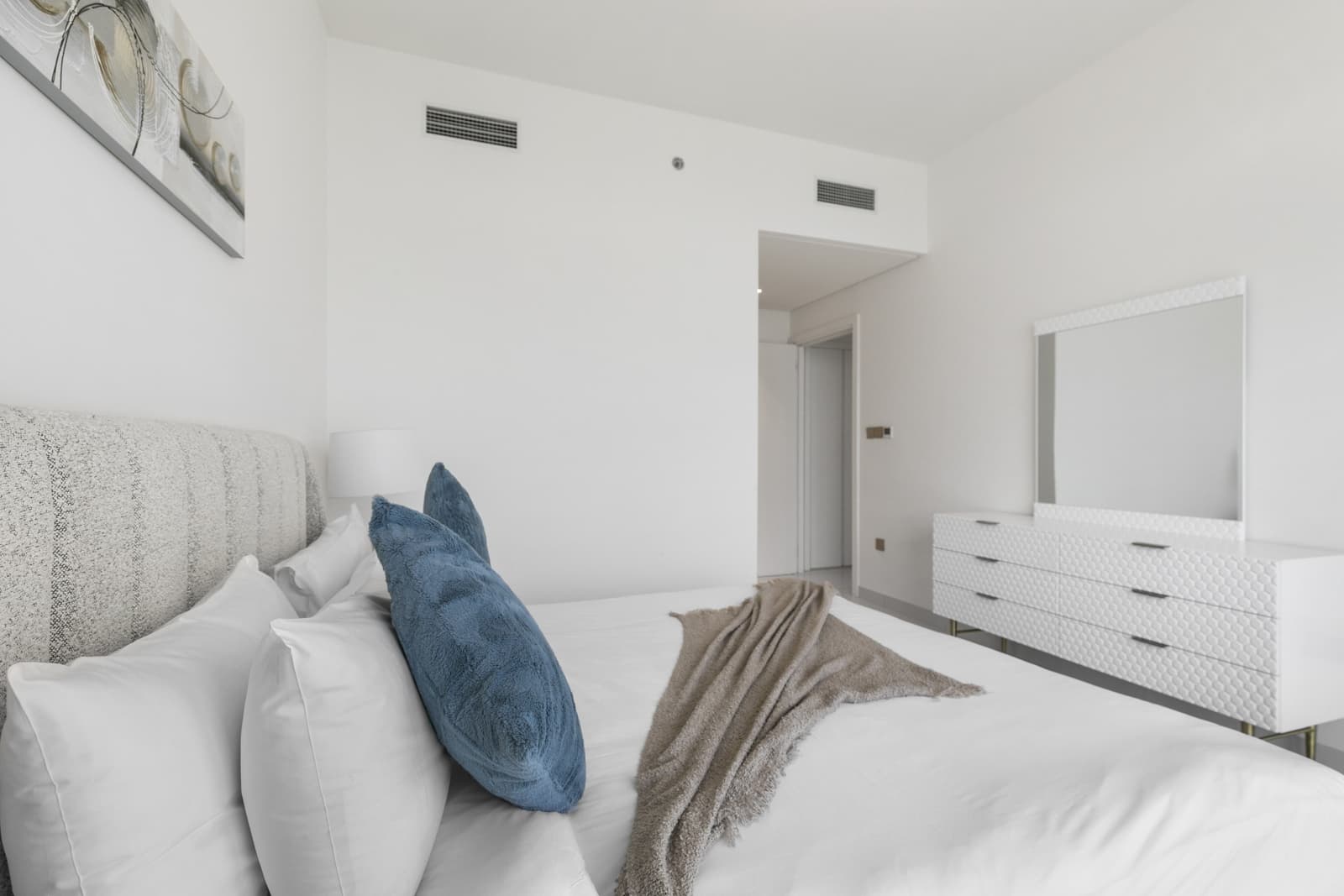 Beachfront Apartment for Rent Dubai Marina Beach Vista — photo 15