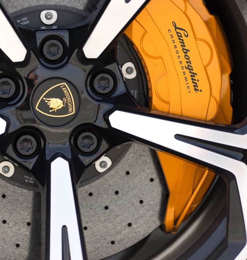 Lamborghini Urus — photo 4