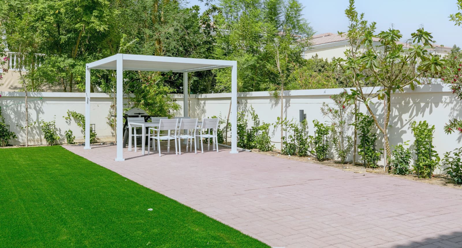 JVT Holiday Villas Dubai Private Garden — photo 11