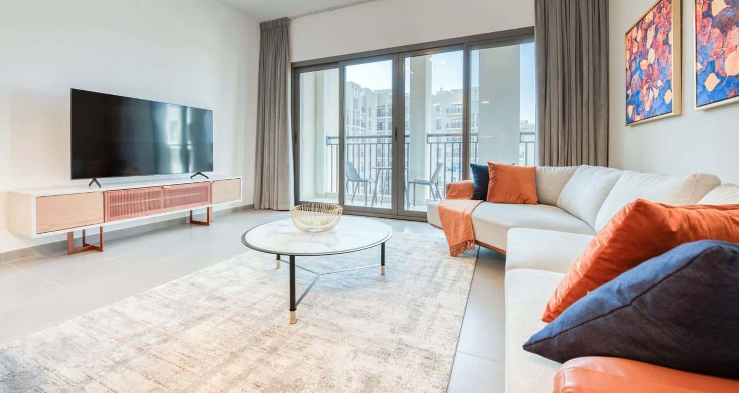 2-Bedroom Apartment Town Square Dubai Short Stay, photo 3