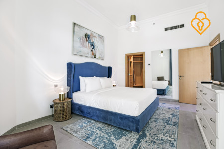 Al hatimi Shoreline apartment
